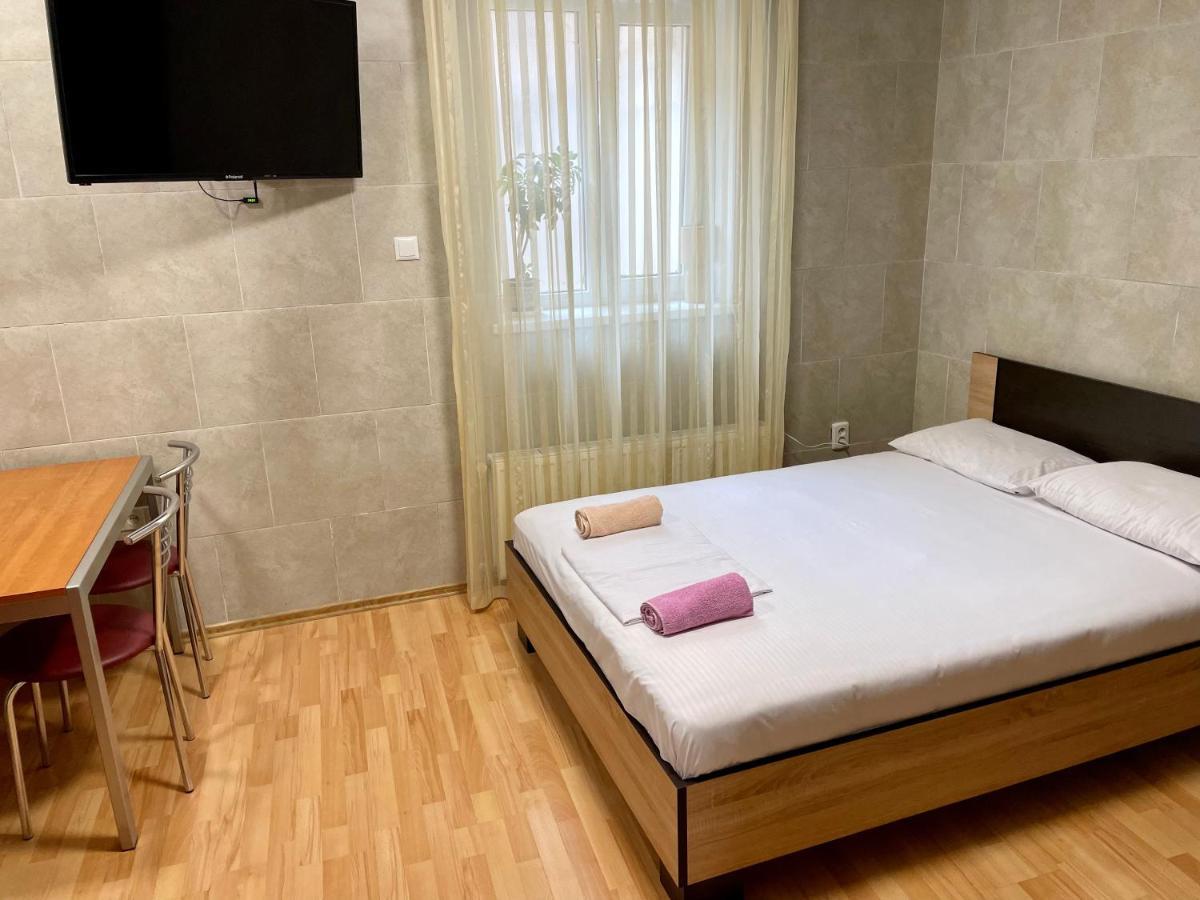 Smart Studio-Біля Вокзалу-Недалеко Від Центру-Городоцька 131 Lviv Exteriör bild
